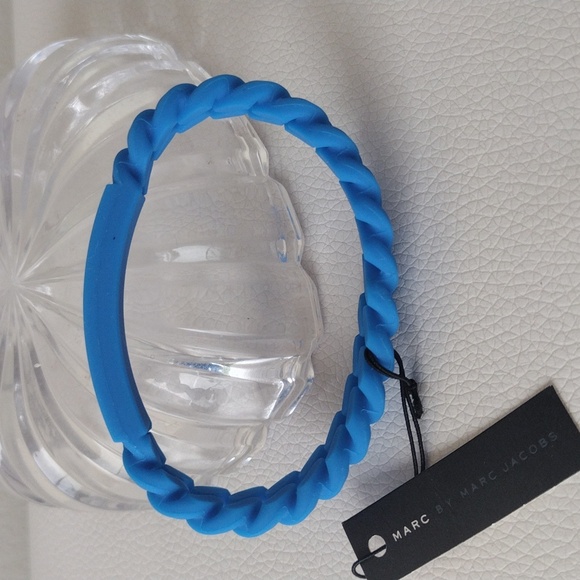 Marc By Marc Jacobs Vibrant Blue Coiled Silicone Jewelry Bracelet - Picture 5 of 9